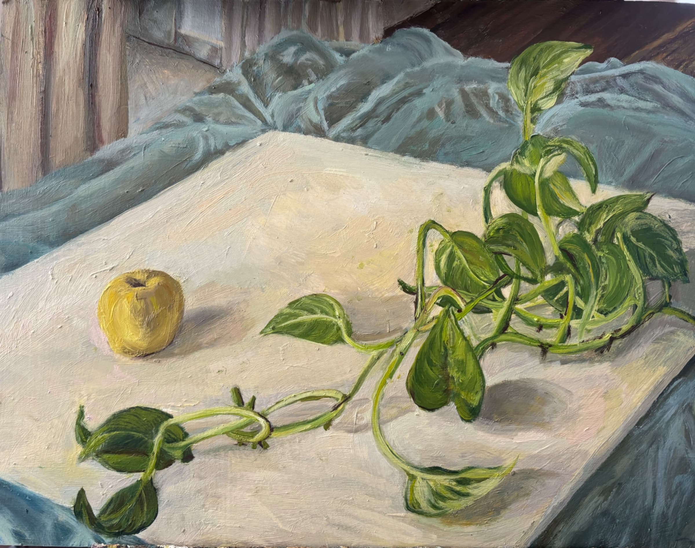 Photos & yellow apple